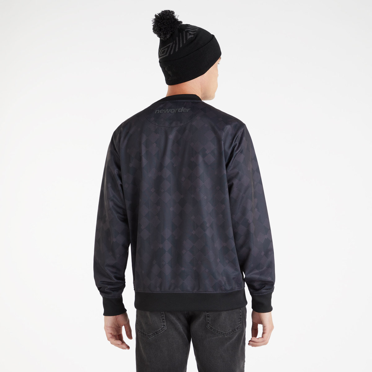 Black / Black Men's Umbro New Order Blackout Sweat Sweaters | CA-54492