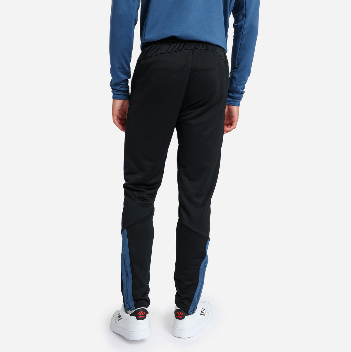 Black / Blue Umbro Teamwear - Umbro England Rugby Football 22/23 Tapered Pant Trousers | CA-03942