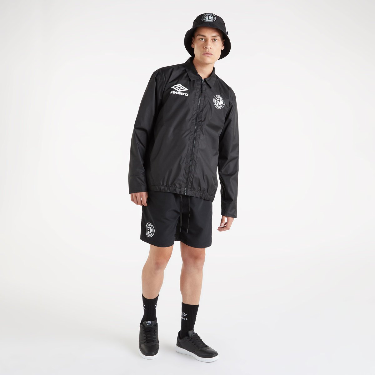 Black Men's Umbro Addict F.C Coach Jacket Jackets | CA-98402