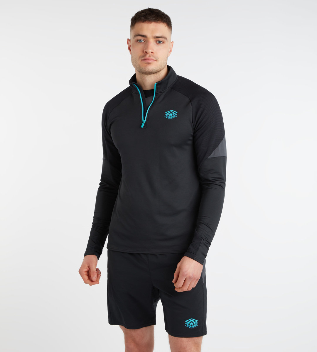 Black Men\'s Umbro PTF Mid Layer Top Long Sleeve Tops | CA-86841