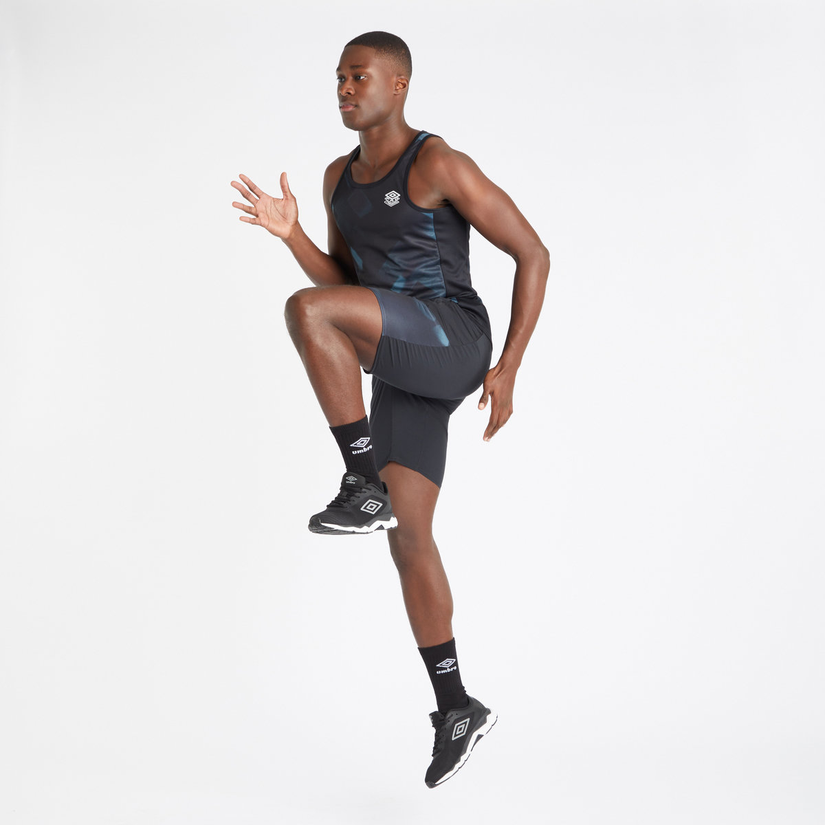 Black Men's Umbro Pro Training Gym Vest Vests | CA-76228