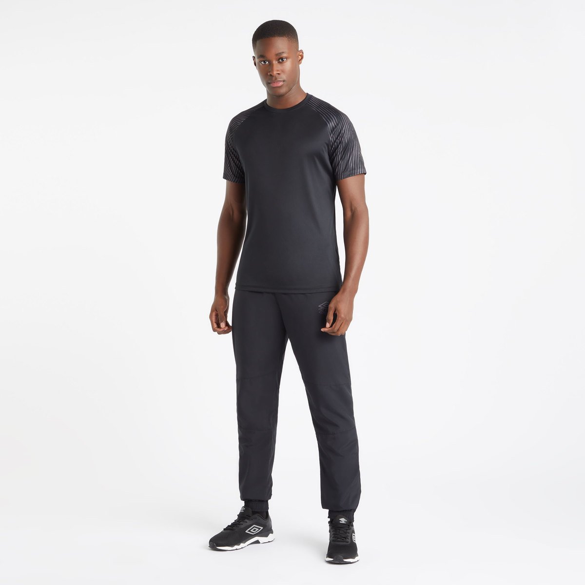 Black Men's Umbro Pro Training Woven Pant Trousers | CA-58978