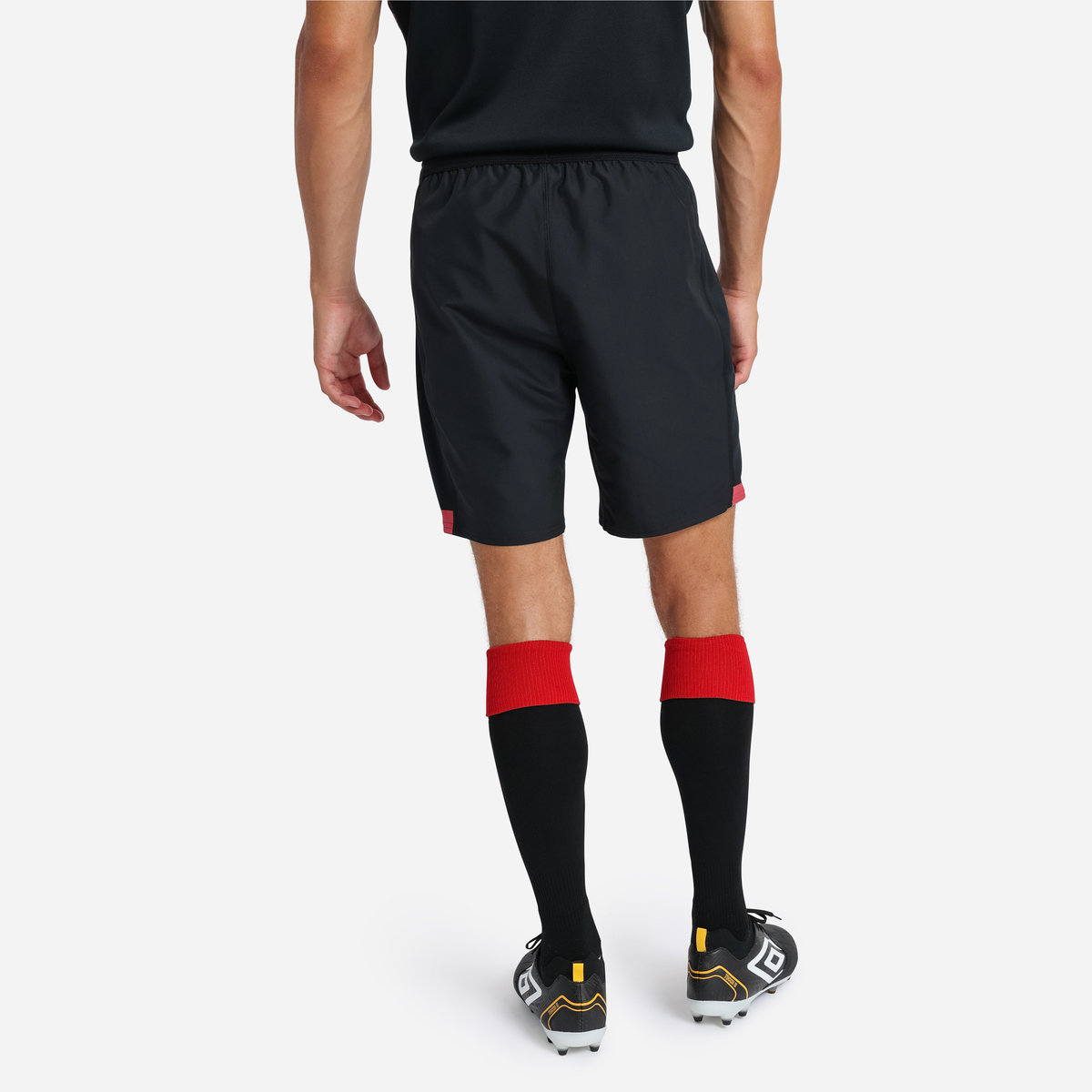 Black / Red Umbro Teamwear - Umbro England Rugby Football 22/23 7S Alternate Replica Short Shorts | CA-59992