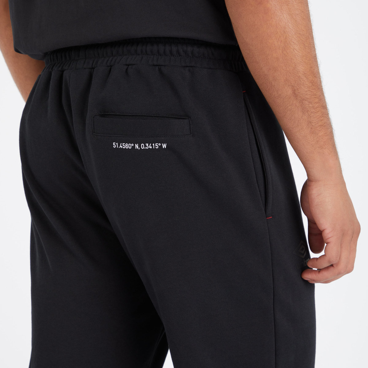 Black Umbro Teamwear - Umbro England Rugby Football Navigation Jog Pant Trousers | CA-04370