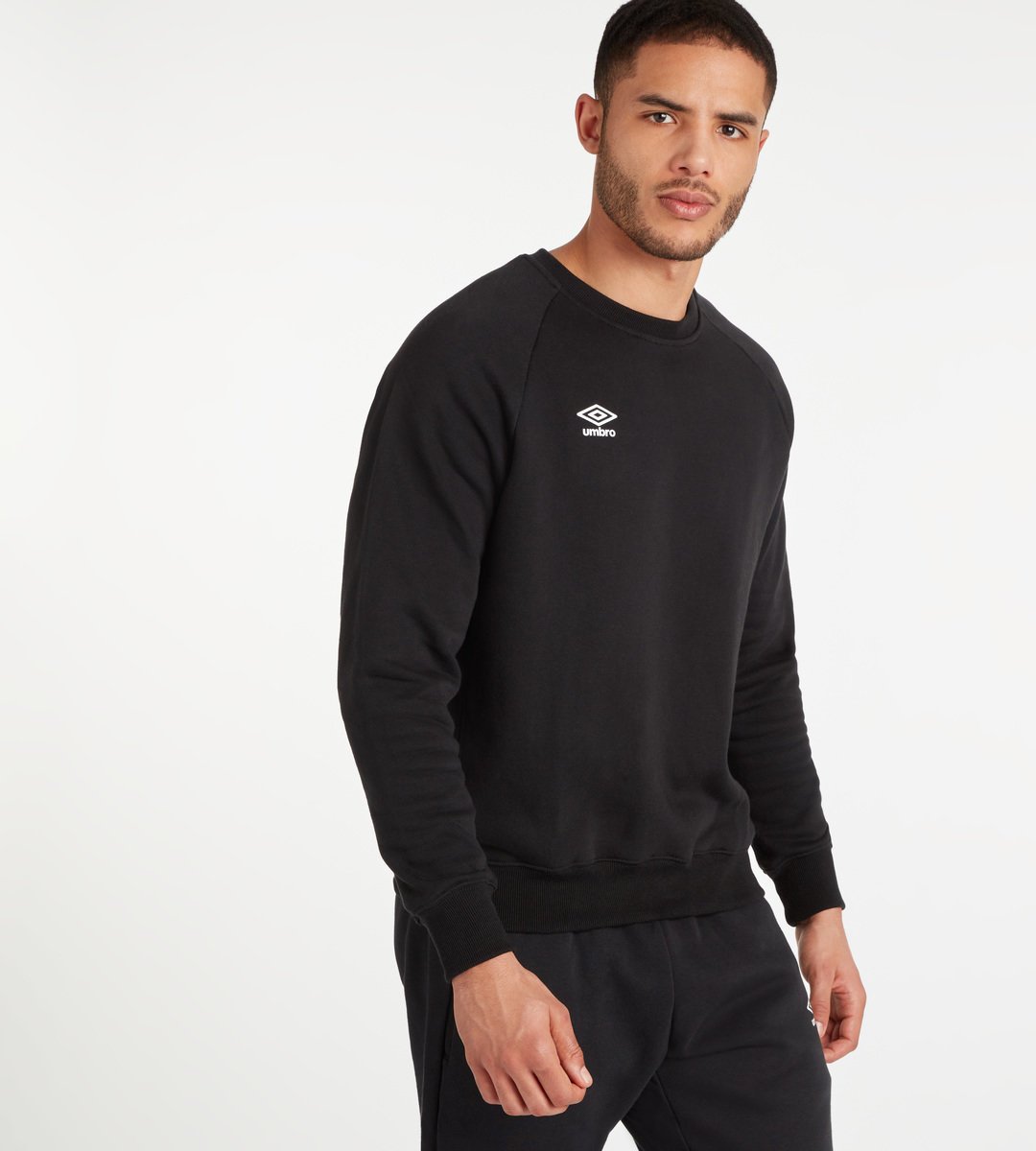 Black / White Men's Umbro Club Leisure Sweat Sweatshirts | CA-13739