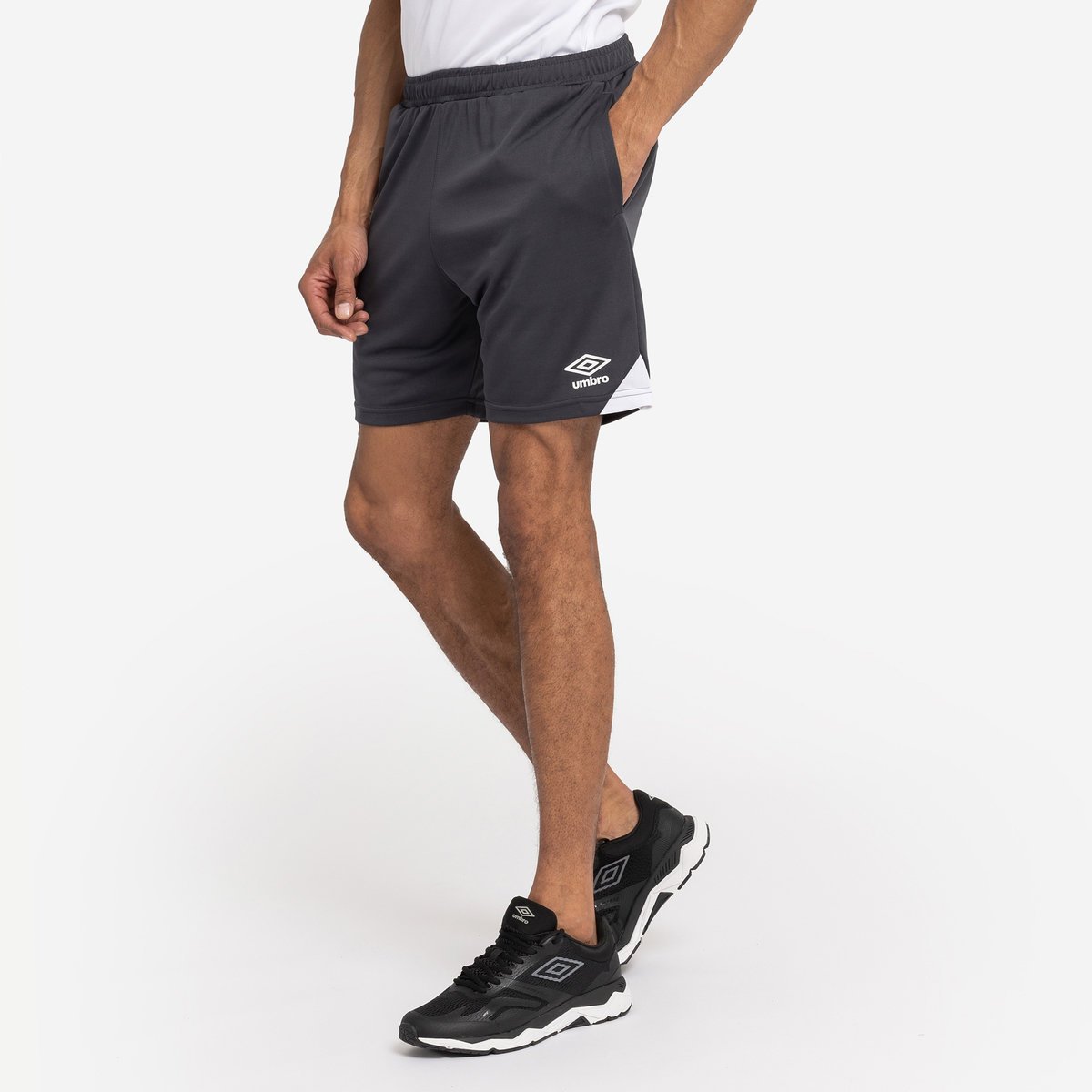 Black / White Men\'s Umbro Total Training Short Shorts | CA-13636