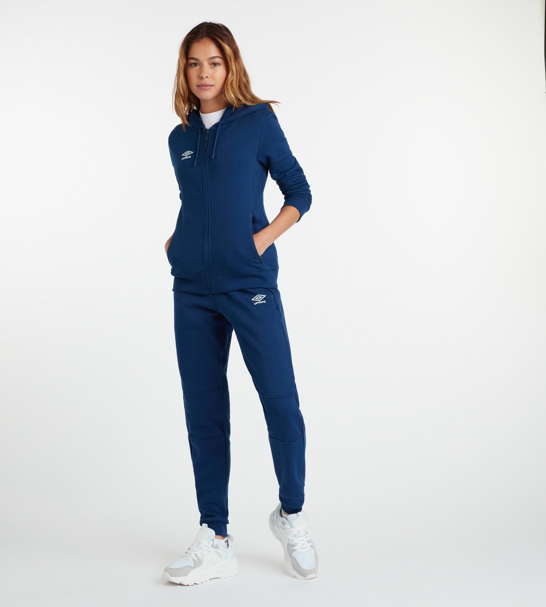 Navy / White Women's Umbro Club Leisure ZT Hoodie Hoodies | CA-45842