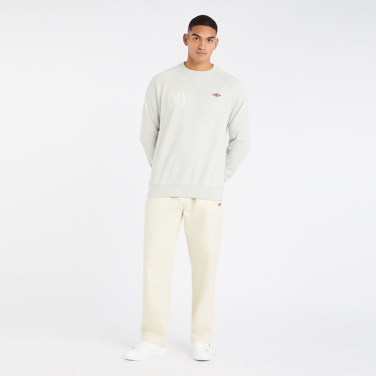 White Men's Umbro Crewneck Sweatshirt Sweatshirts | CA-75208