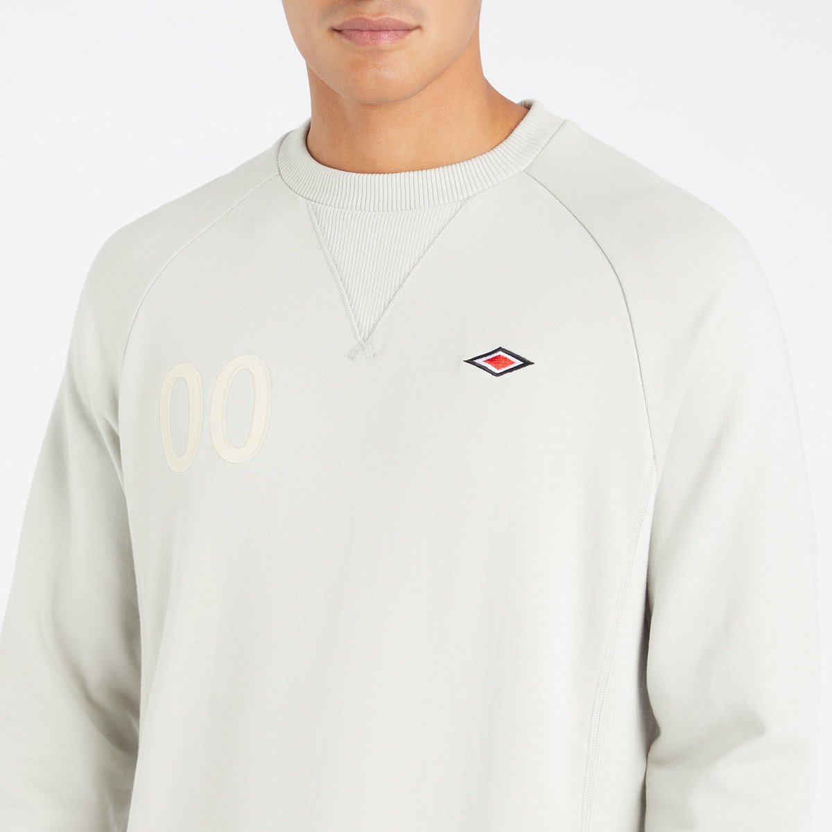 White Men's Umbro Crewneck Sweatshirt Sweatshirts | CA-75208